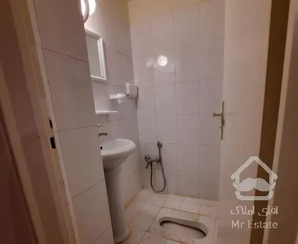 آپارتمان 95 متر دو خوابه (غرق در نور)