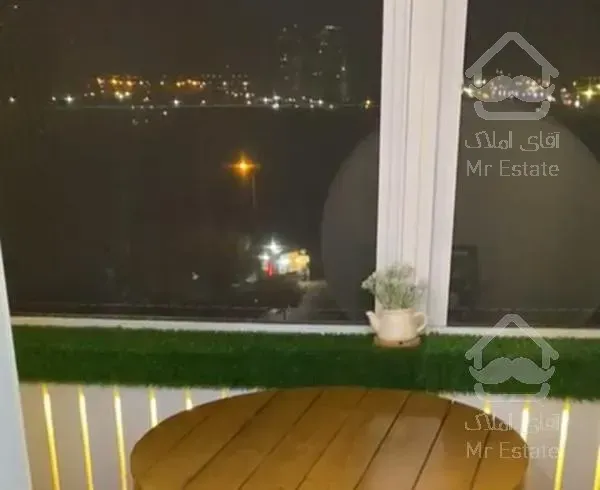 واحد ۱۲۷متری در ۲۰۰متری دریاچه چیتگر