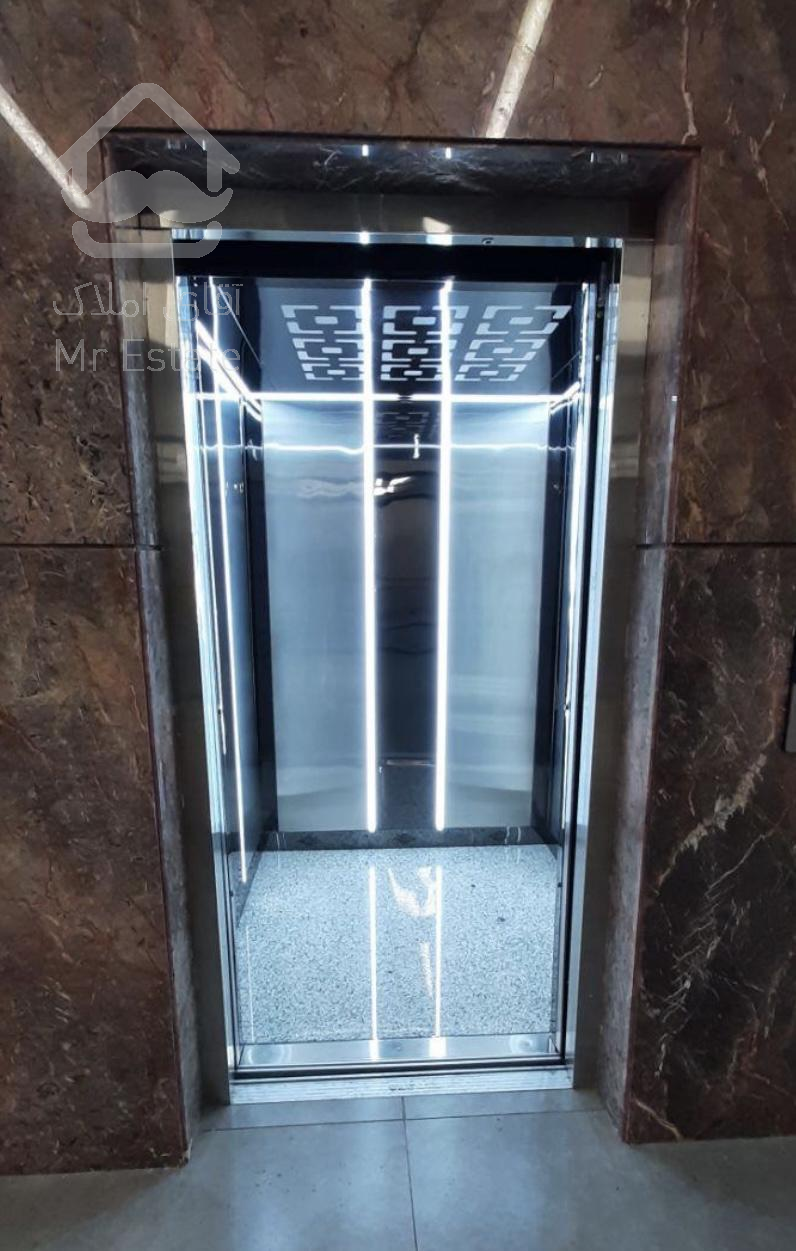 انواع آسانسور ، بالابر و پله برقی خارجی و ایرانی