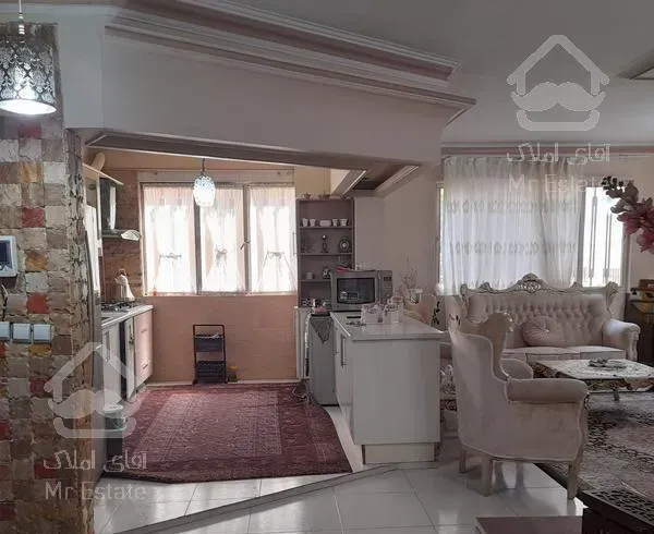 نزدیک درختی 105متری