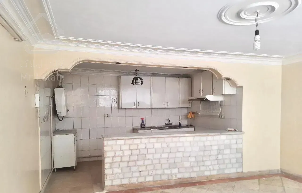 ۵۵ متر نیم طبقه حیاط دار چیتگرجنوبی شهرک ۲۲بهمن