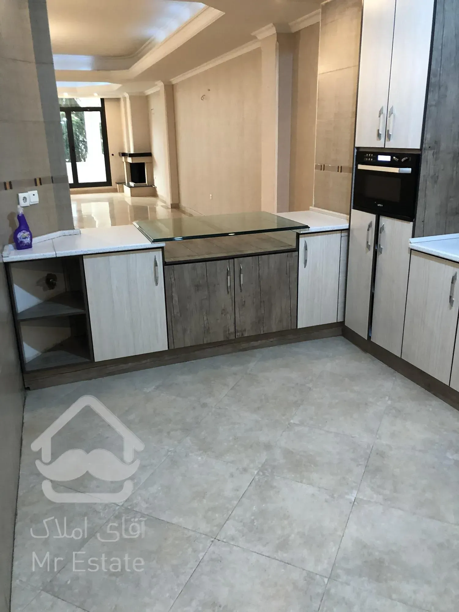 رهن و اجاره آپارتمان ۲۲۰ متری ۳ خوابه کامرانیه