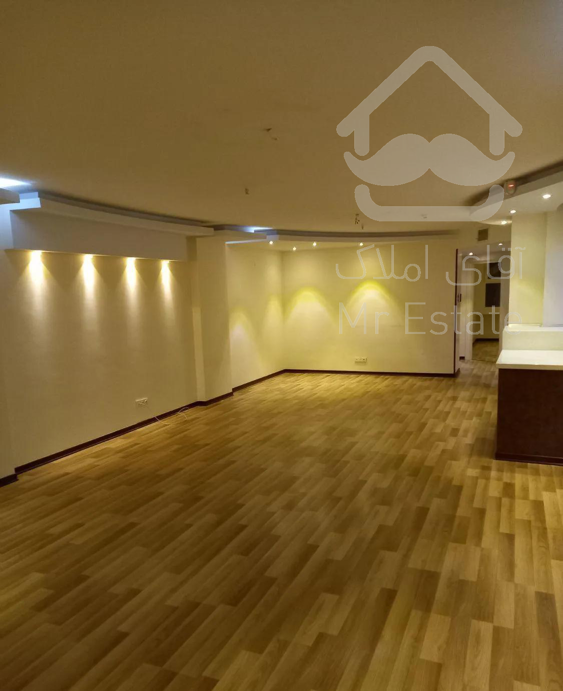 شیان 115متری استخر دار