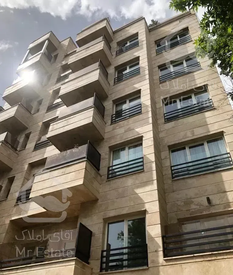 باغ فردوس - ۲۱۵ متر