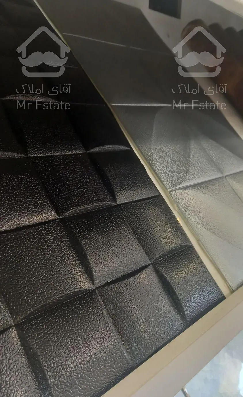 کاغذدیواری کفپوش پوستر چمن بین کابینت آینه