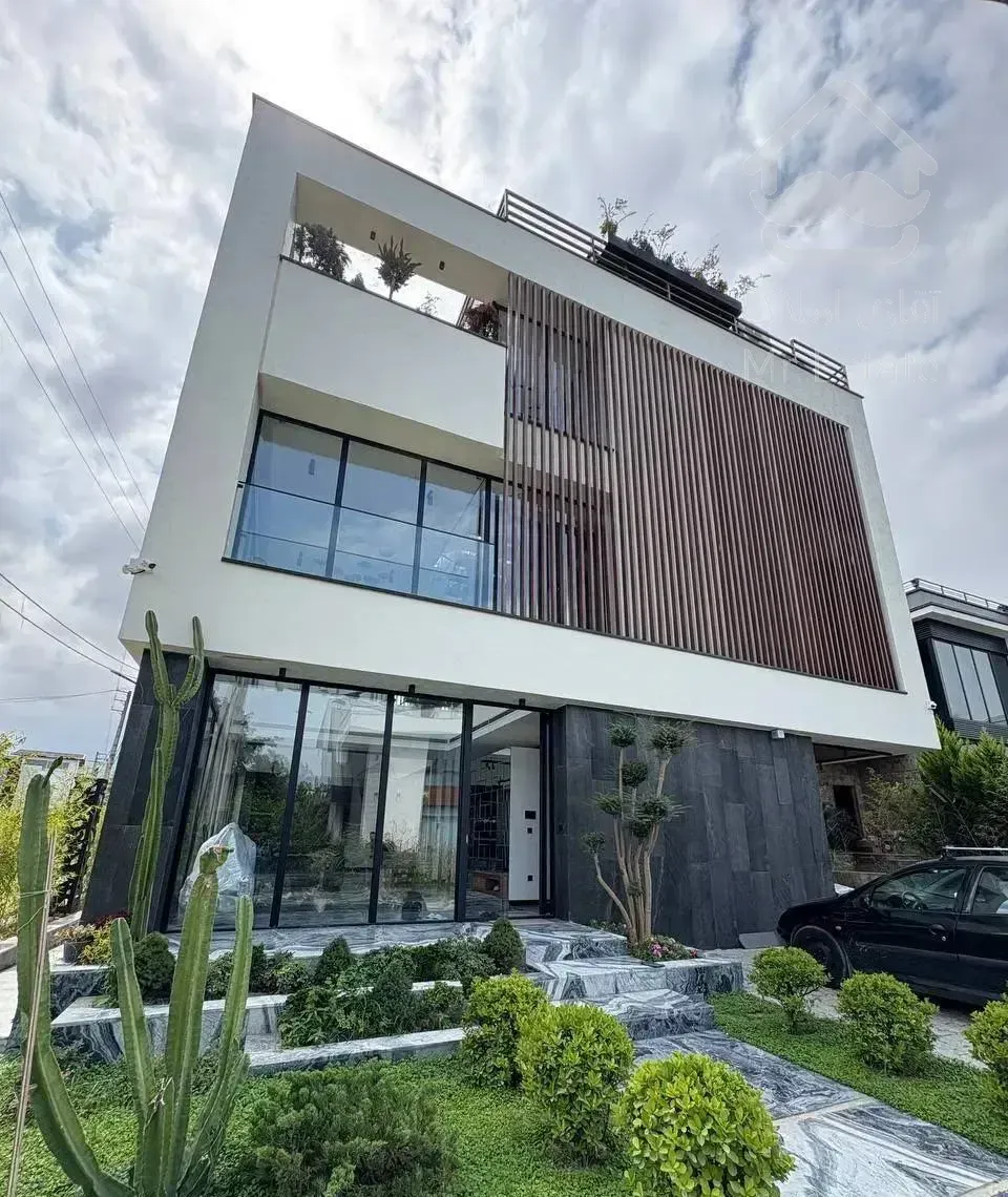 ویلا ۵۰۰متری ویو‌دریا و جنگل