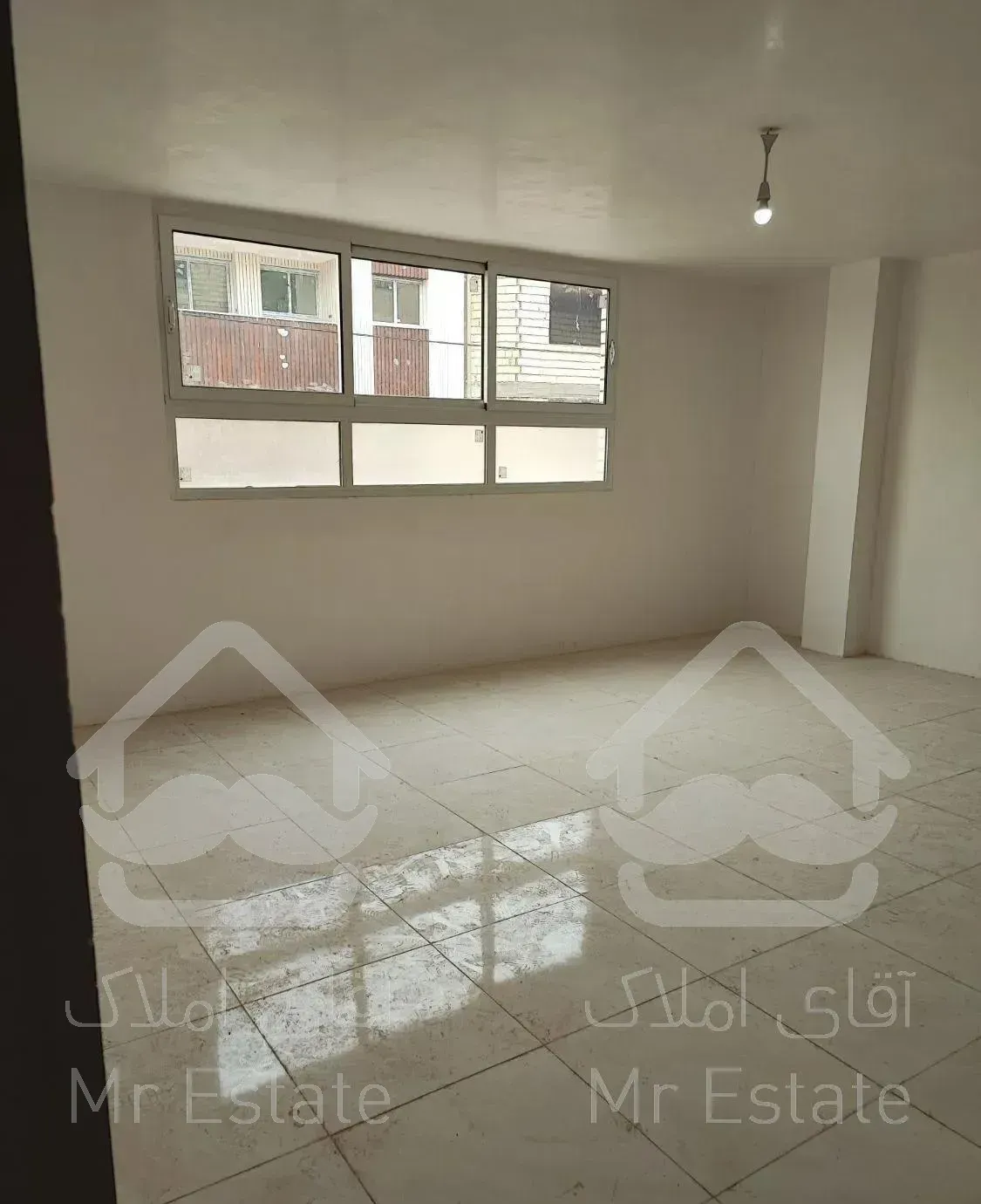 آپارتمان ۹۰متری طبقه ۱(گرمایش کف)(فاز۱)شهرک سیمرغ