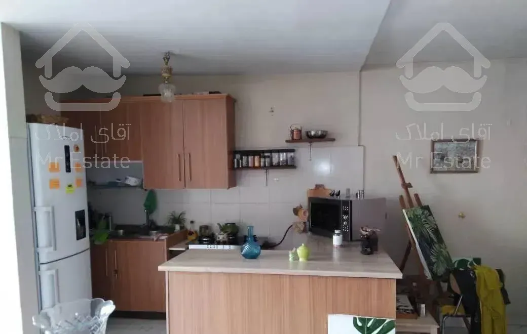 اپارتمان قدیمی زیر قیمت به علت پول لازم بودن