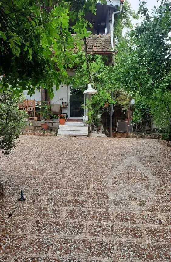 فروش خانه ویلایی ۲۷۰ متری ۳ خوابه