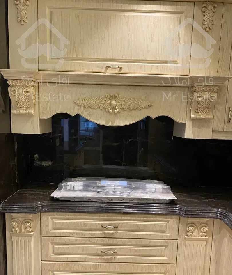 ۲۱۵متر/نوساز/تک واحدی/تراس قابل چیدمان/فول امکانات