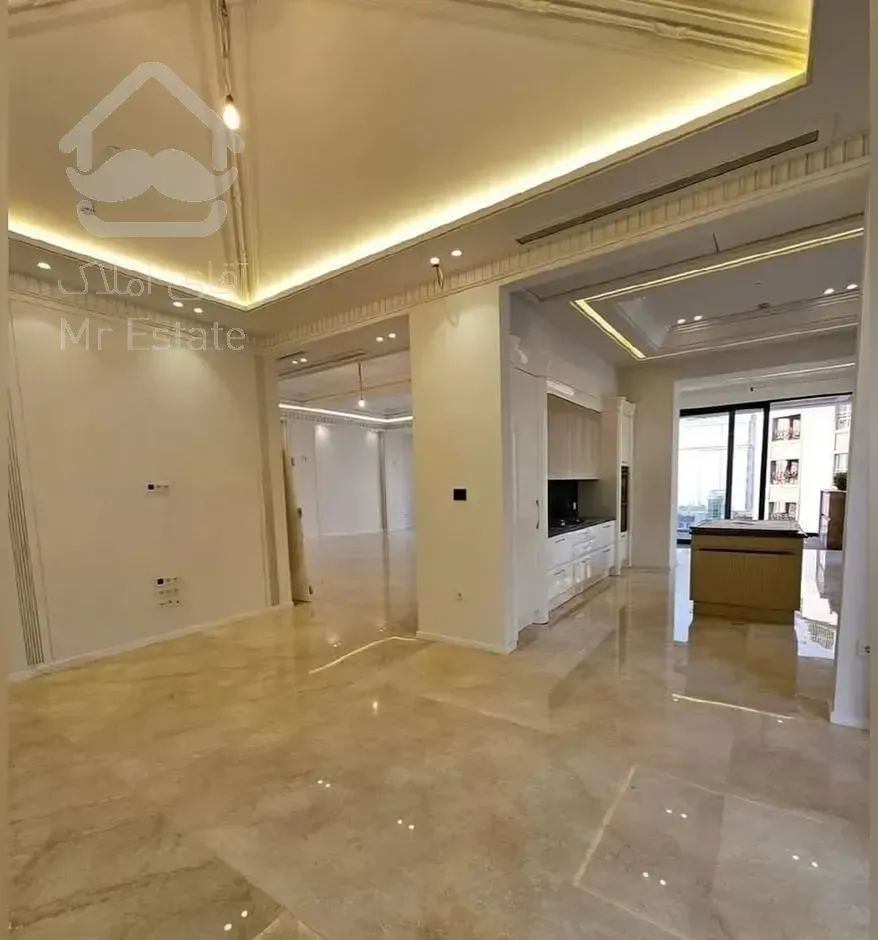 ۲۵۰ متر / ۲ پارکینگ / لابی/ استخر سونا جکوزی