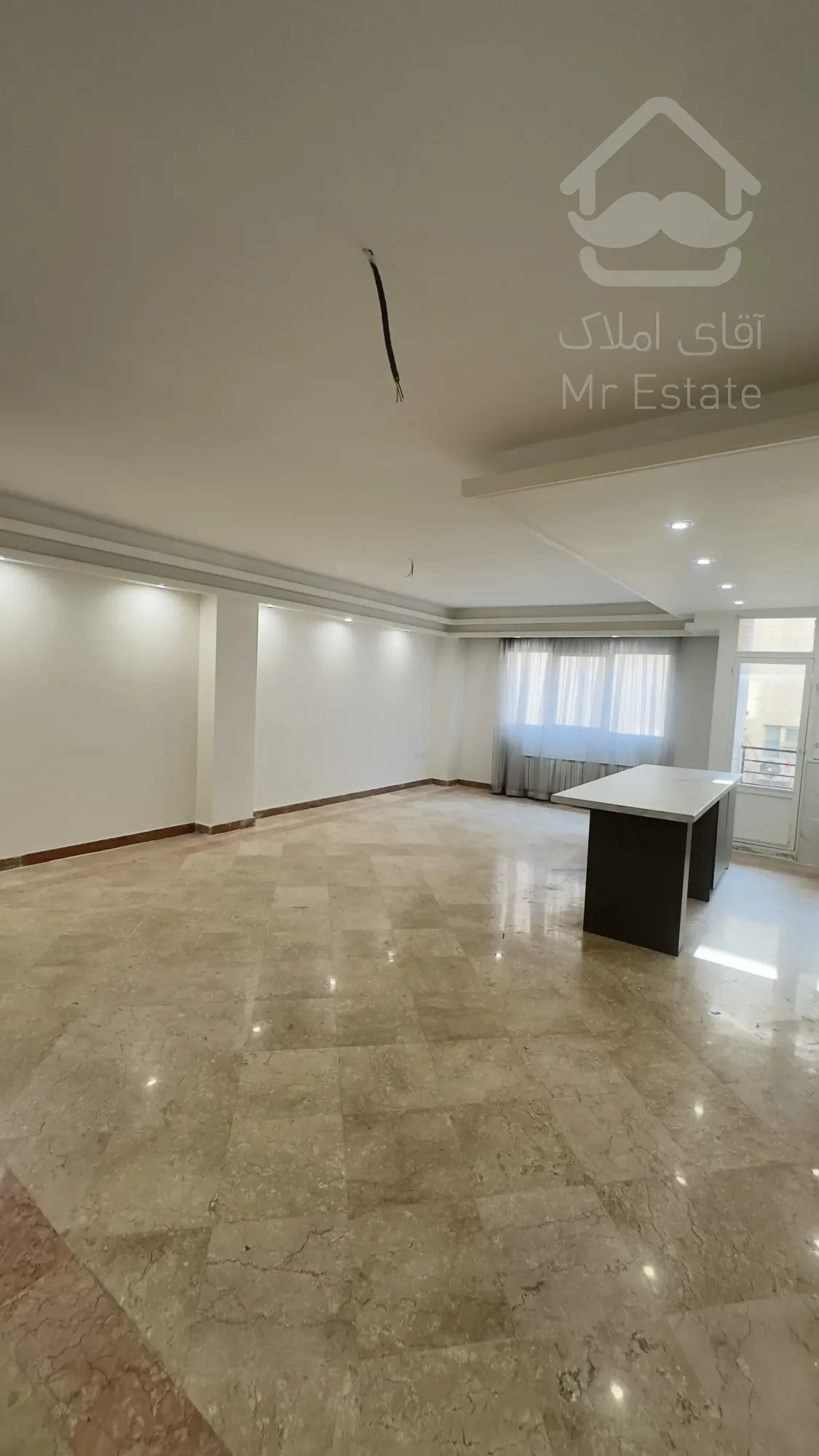 فروس سالن پزده خور روبه افتاب تاپ لوکیشن