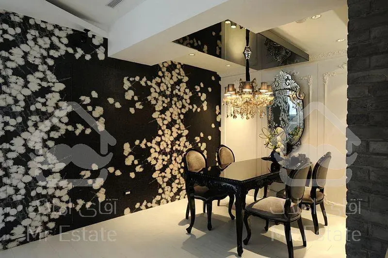 نقاشی و کاغذ دیواری