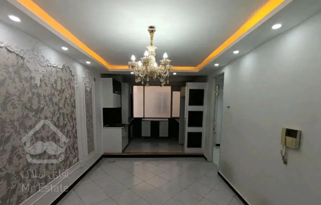 ۴۵ متری طبقه اول  فول اندیشه فروش