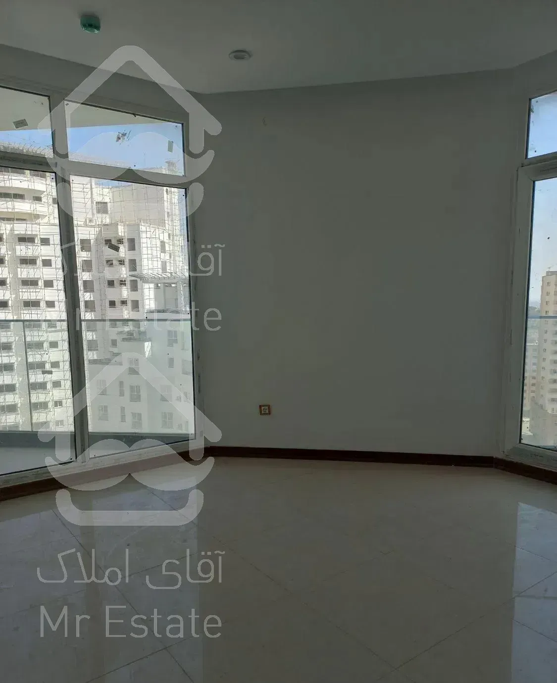 برج مجلل و شیک منطقه/۱۵۸متر/۳خواب