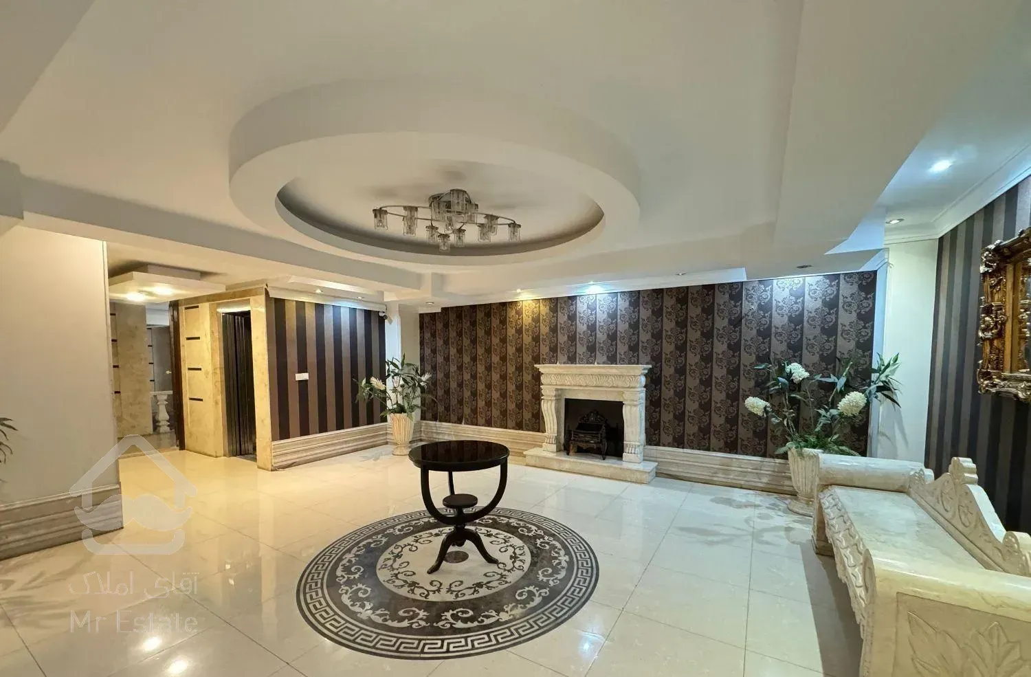 پاسداران/زمرد/۱۴۱متر/آکواریوم/ طبقات بالا