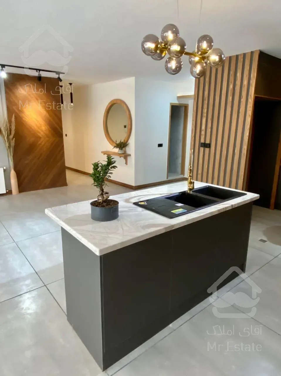 فروش آپارتمان ۲۴۵ متری فول‌مشاعات شیراز قدوسی غربی