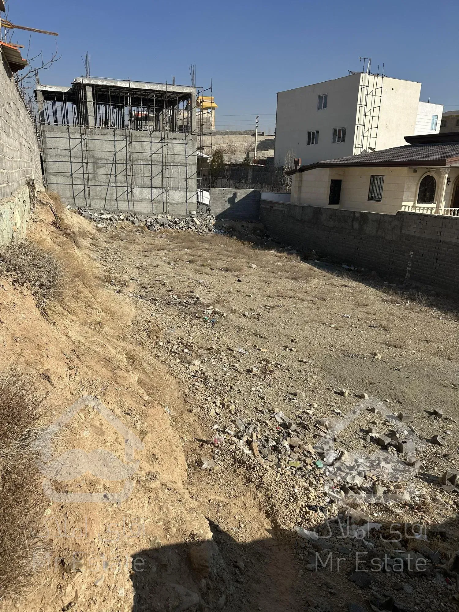 ۶۰۰ متر زمین سروستان خورین