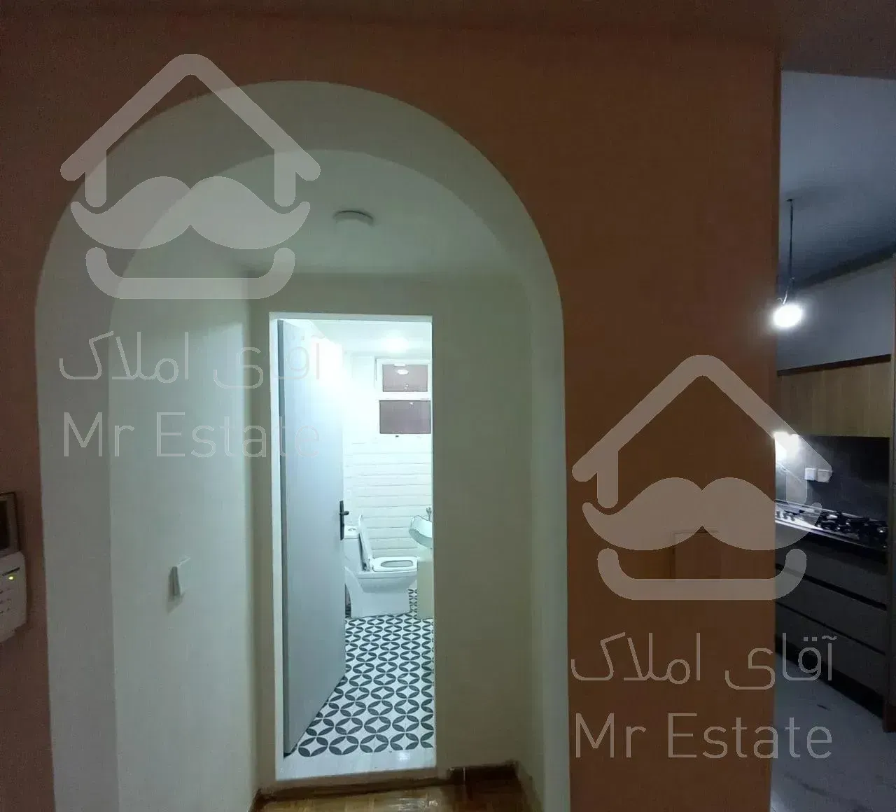 میرداماد ۹۵ متر با پارکینگ انباری ( شخصی نوری )