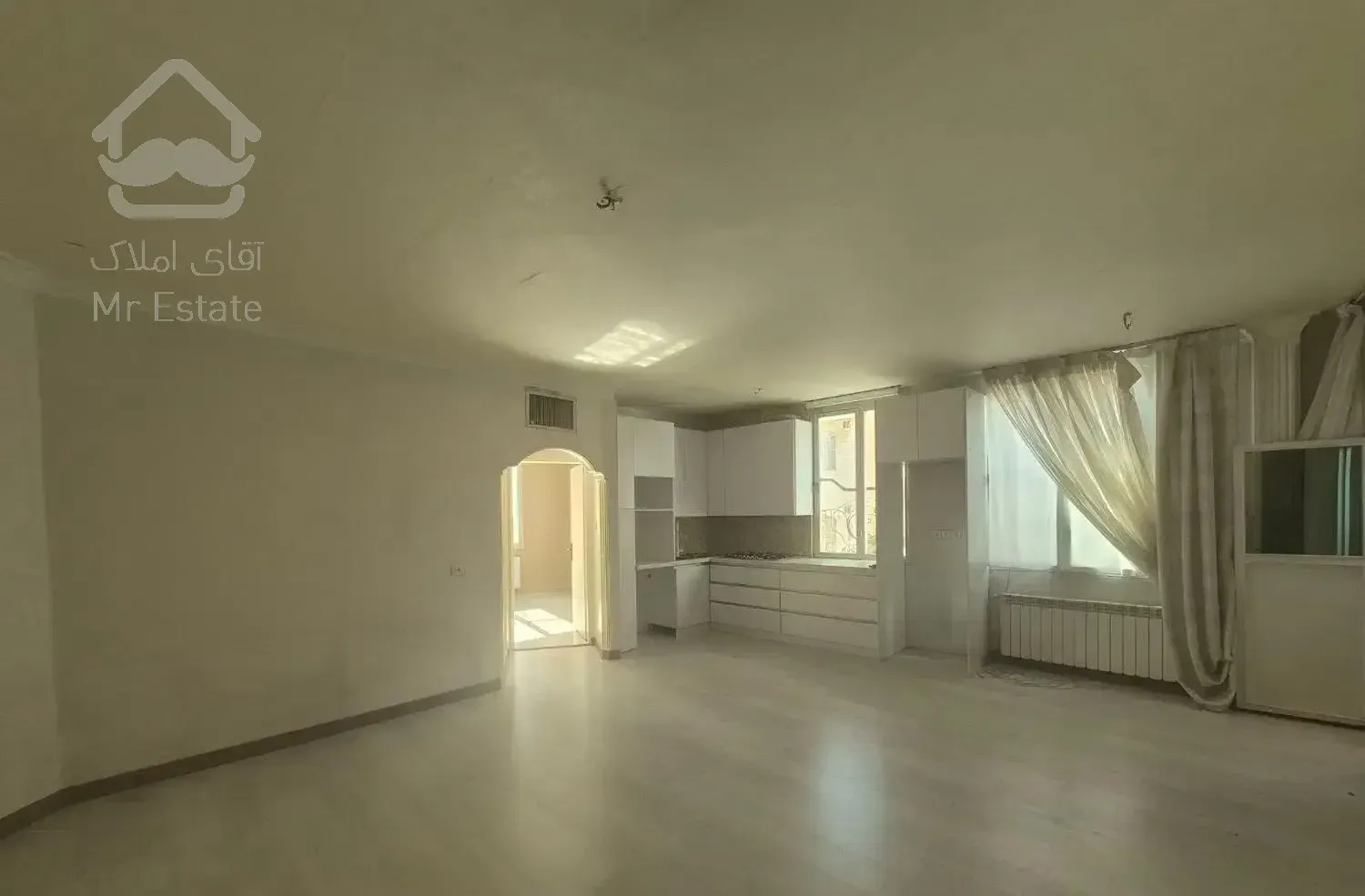 تنها۶۸متر۲خواب آسانسور دار غرق نور زیر ۵۹۹۰ منطقه