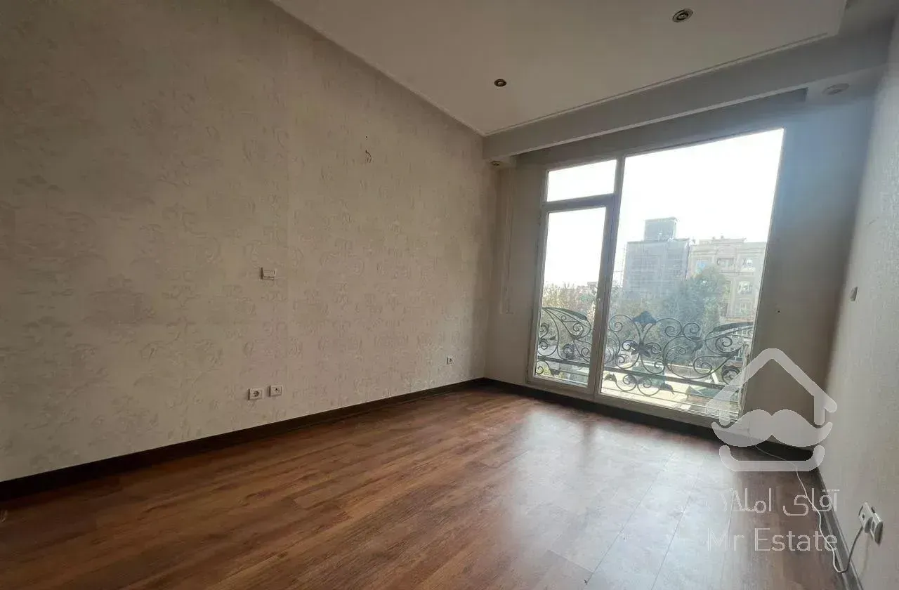 ۱۲۲ متر ۲ پارکینگ لابی استخر روف اجتماعات