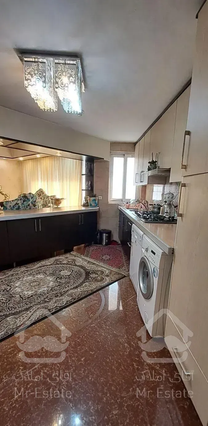 هروی وفامنش۱۷۰متر ۳خواب فول مشاعات