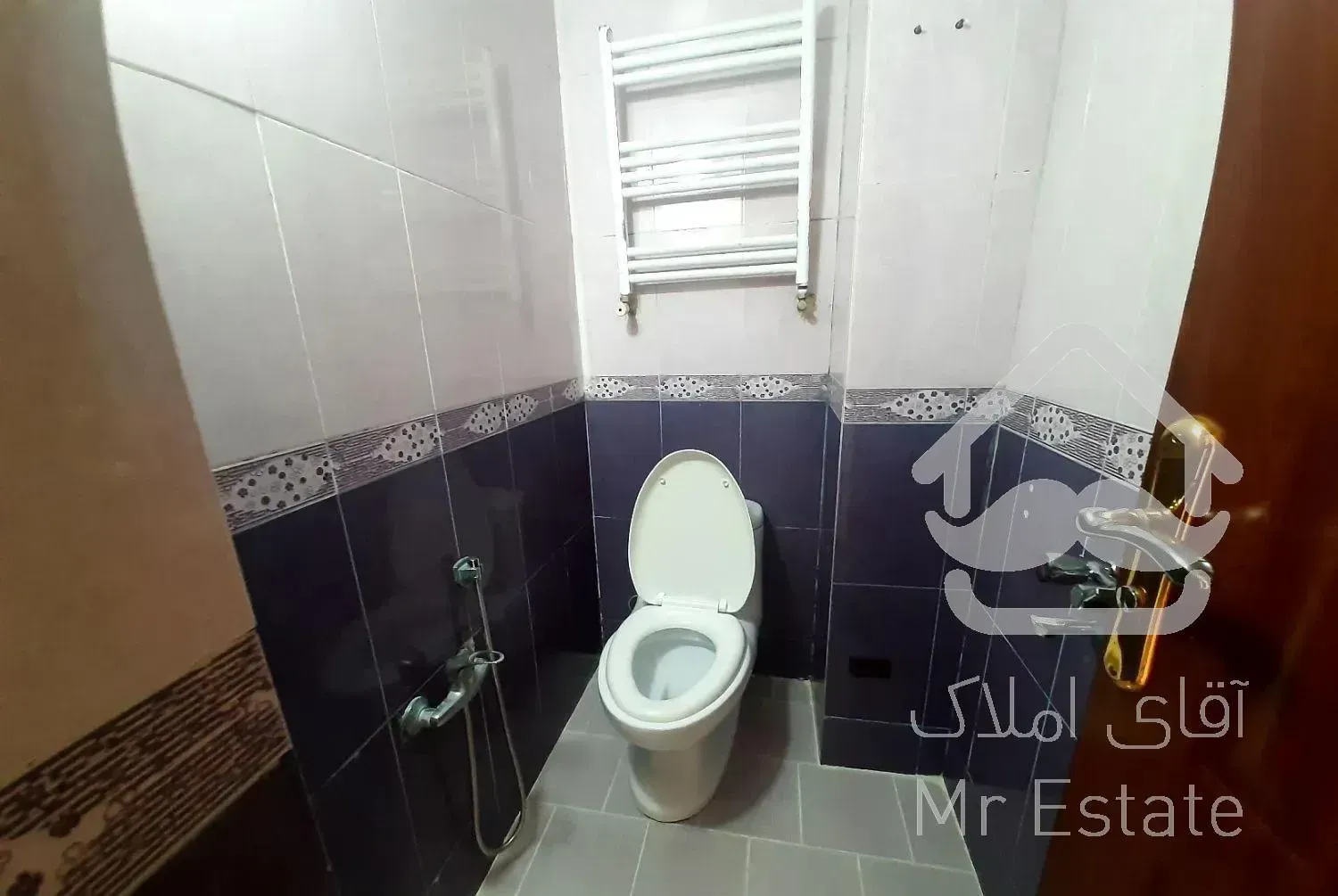 منظریه  تک واحدی طبقه چهارم 90 متر