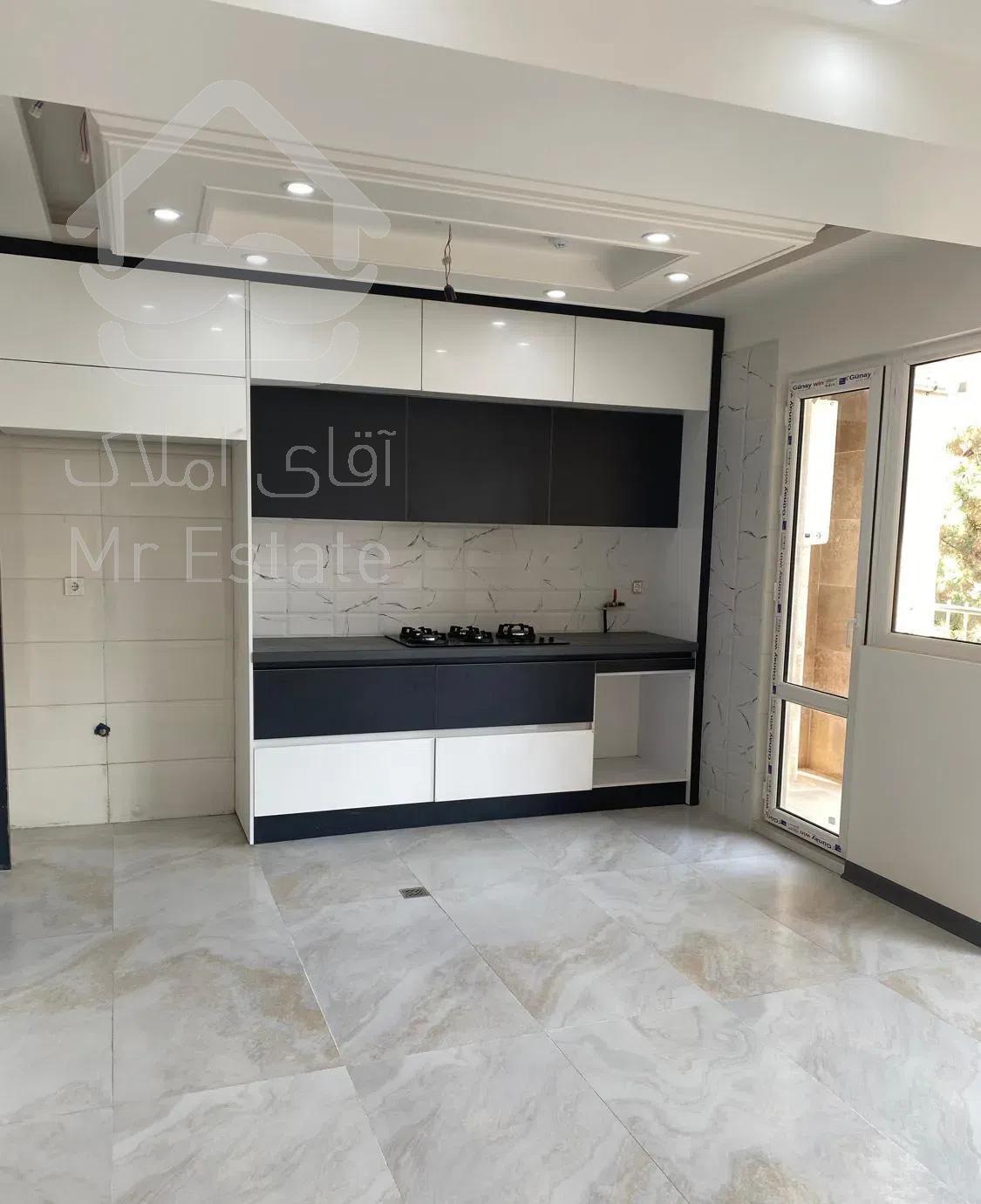 ۱۶۰ متر فول امکانات سه خواب نوساز لارستان