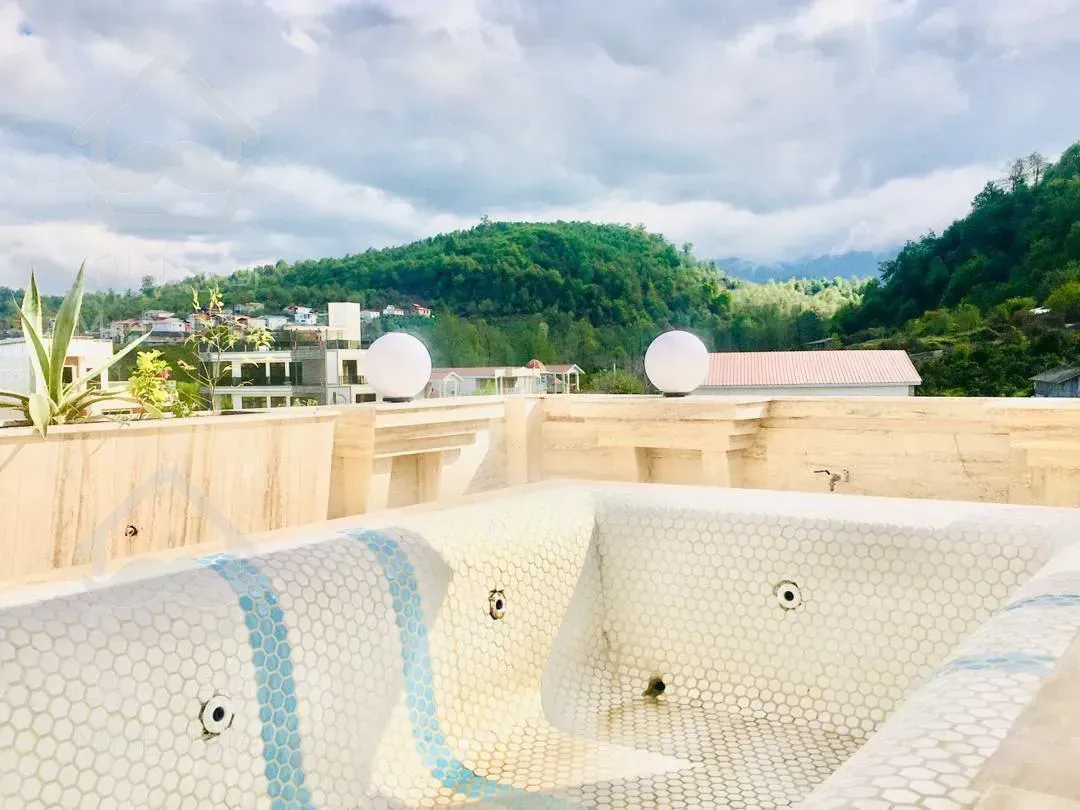 فروش ویلا ۲۷۰متری