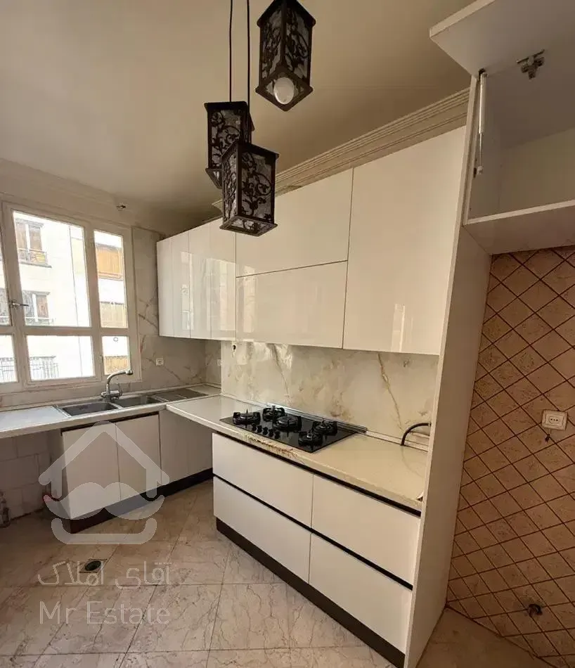 ۱۵۰ متر سه خوابه صرافهای جنوبی