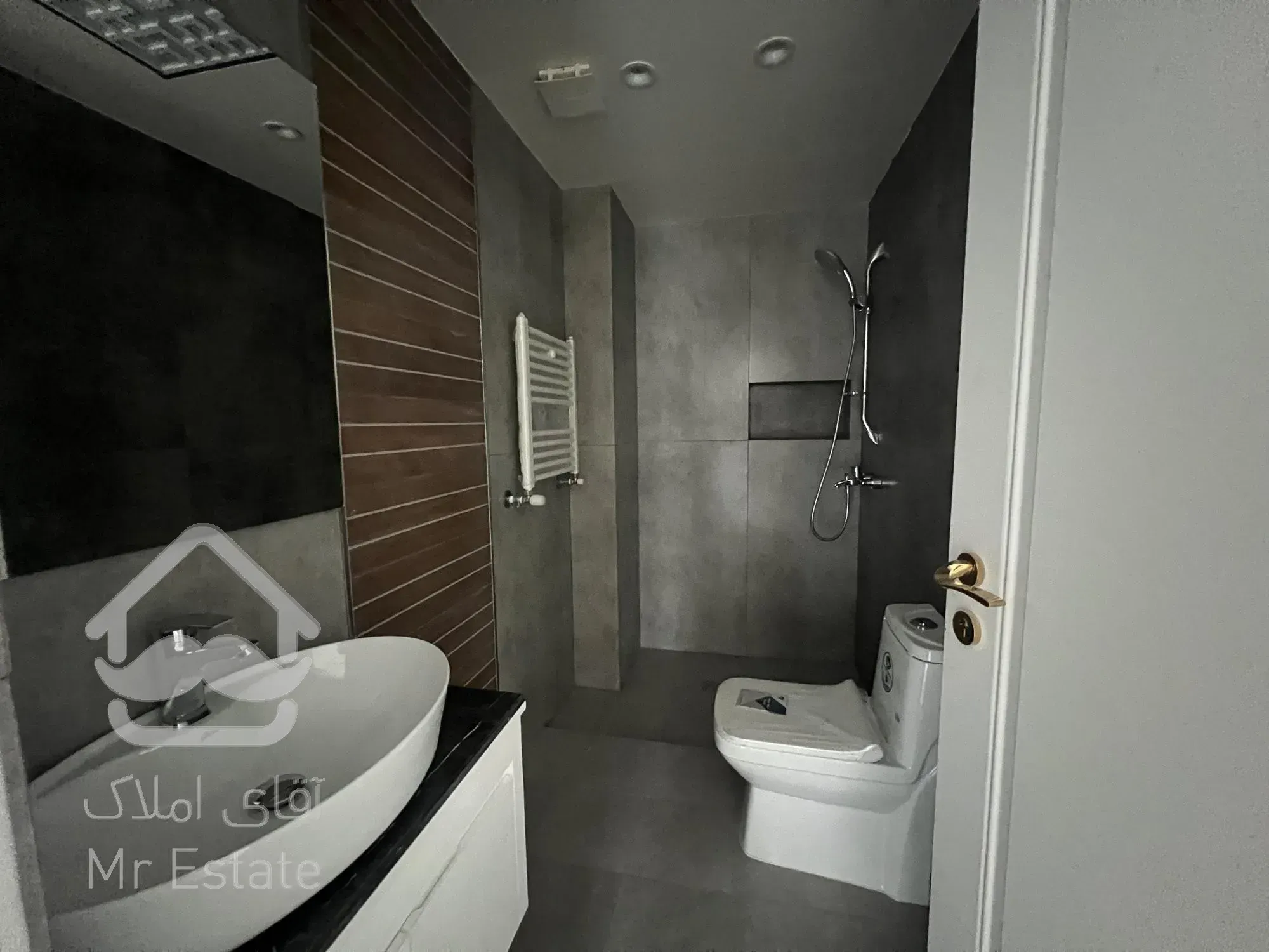 ۱۱۵ متر نوساز شمال میرداماد