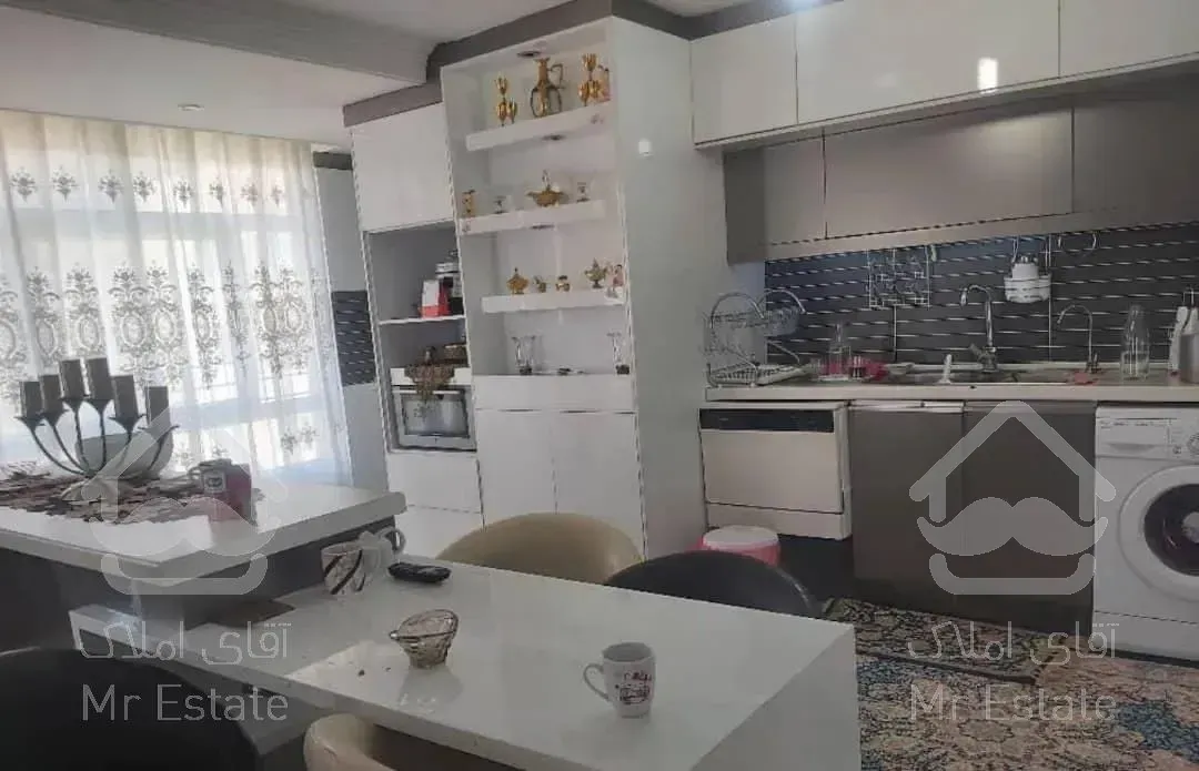 ۱۲۵ متر آپارتمان واقع در شهید باقری