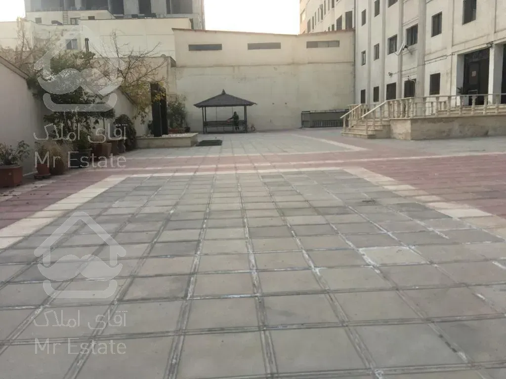 زیر قیمت منطقه