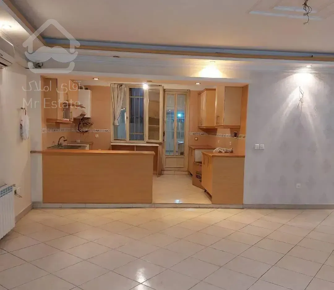 اجاره آپارتمان154متر/3خواب/با امکانات/میدان انقلاب