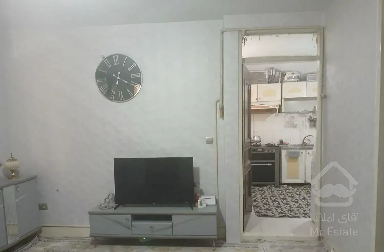 اجاره آپارتمان ۵۰ متری ۱ خوابه طبقه ۳ در امیریه