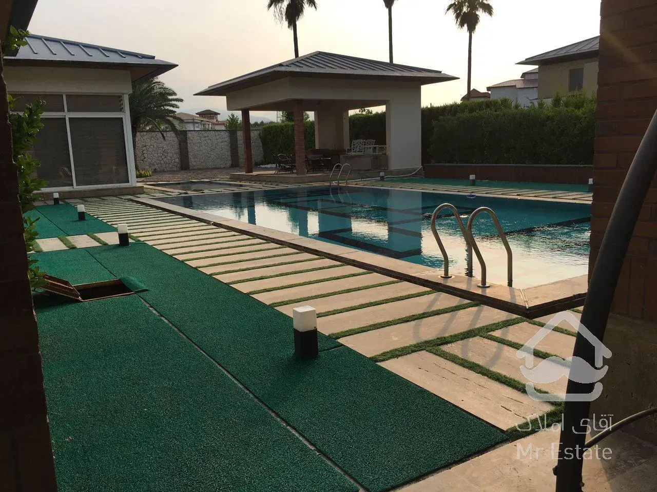 اجاره و رهن آپارتمان لواسان 700  متر لاکچری