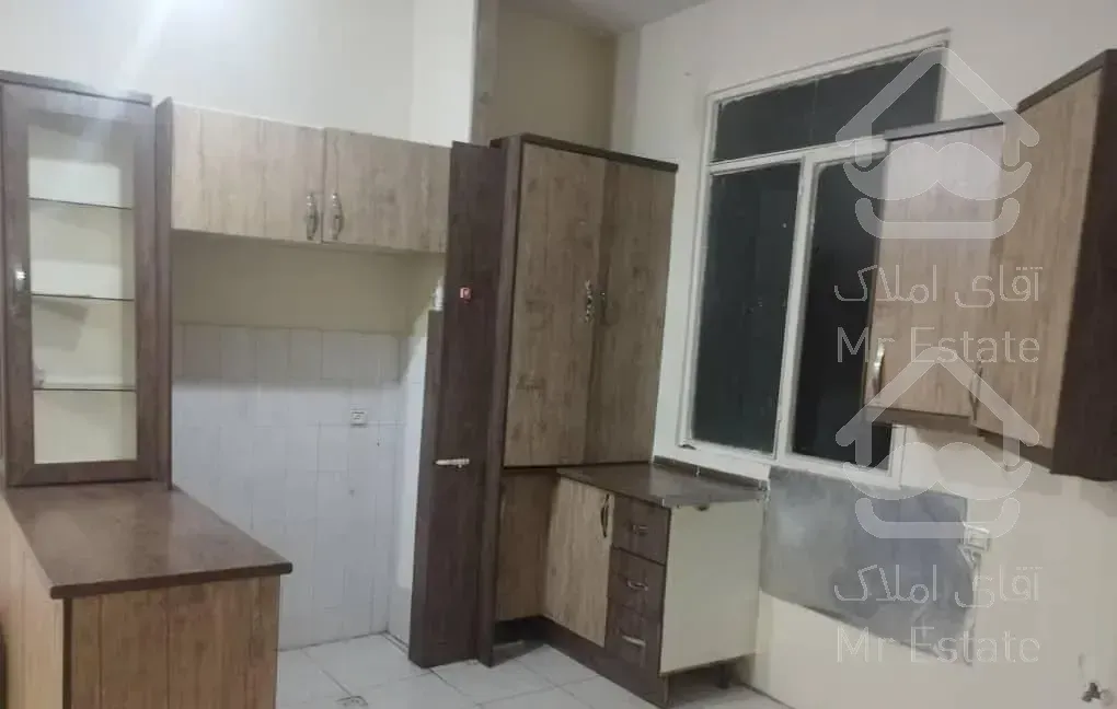 ۵۶ متر / خیابان بروجردی