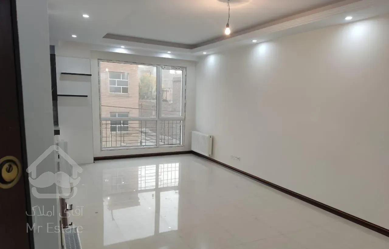 فروش آپارتمان ۶۳ متری ۱ خوابه در استخر رجایی