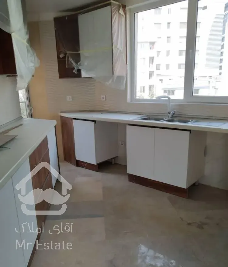 هروی 147متری سه خواب مستر سه نبش کلید نخورده