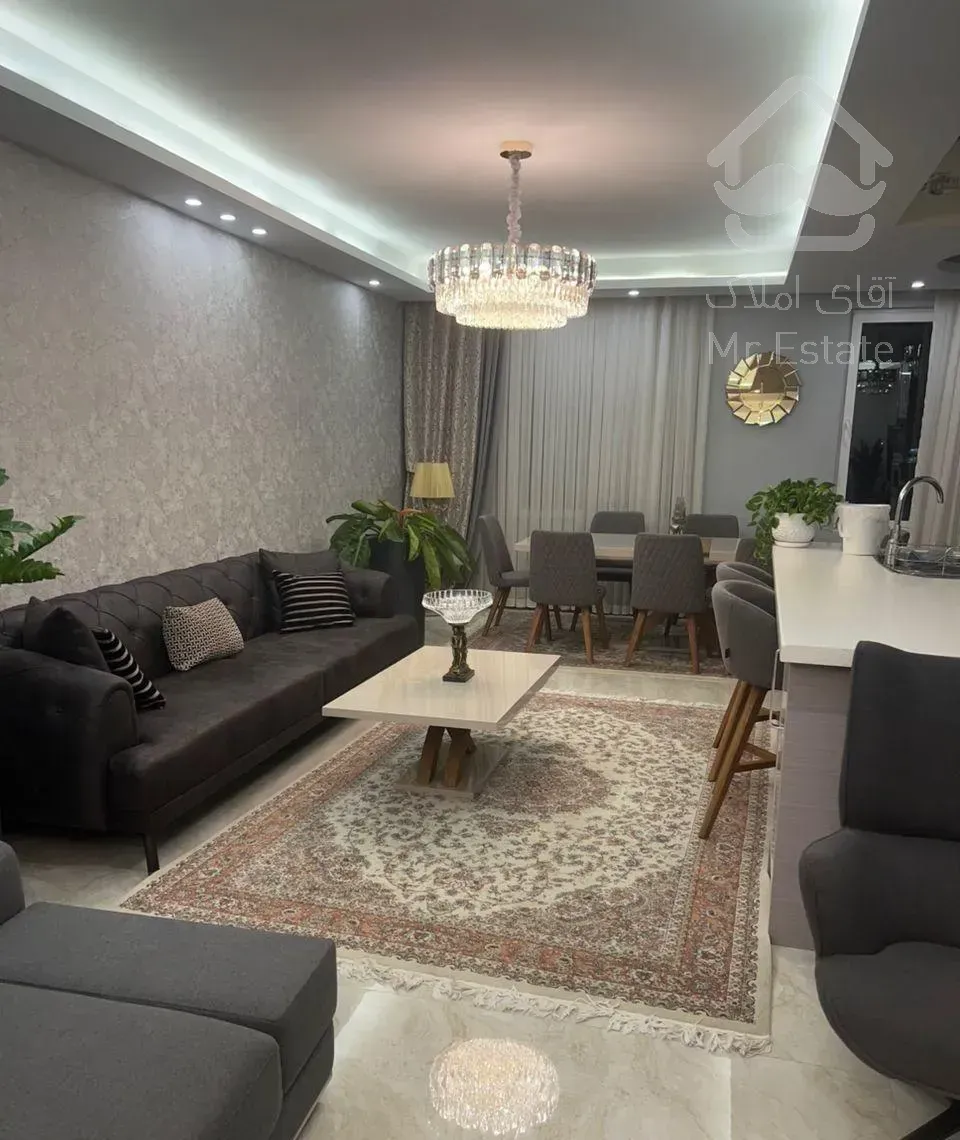 114 متر/۷ ساله/تاپ صادقیه