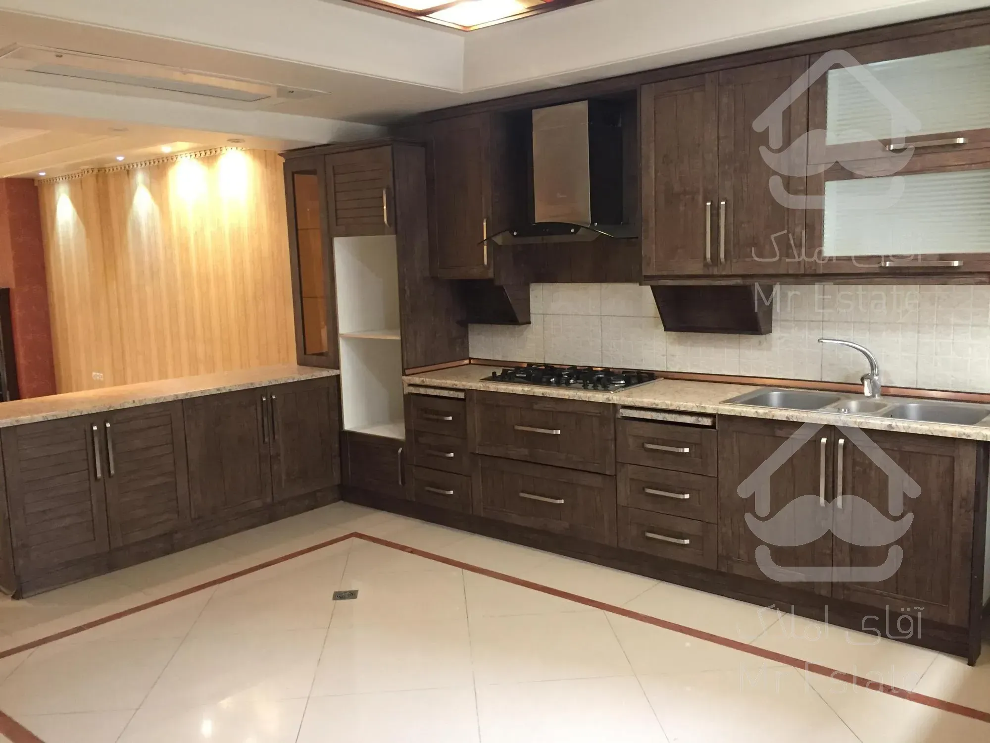 آپارتمان ۳ خوابه، بهترین لوکیشن فرمانیه