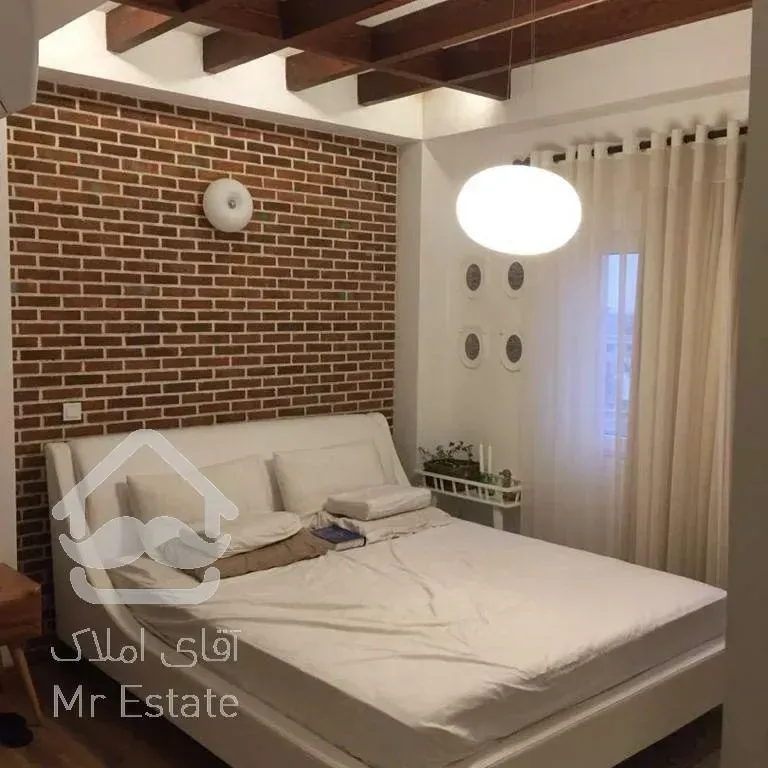 یک واحد آپارتمان با چشم اندازدریا