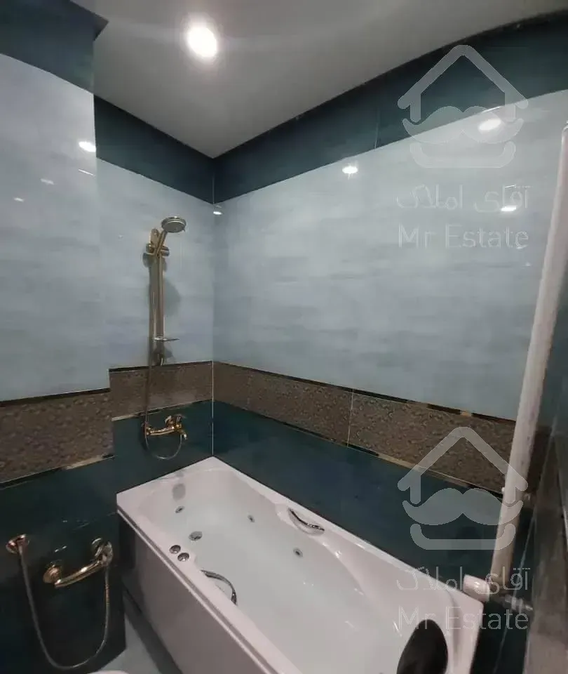 100متر،2خواب،طبقه اول،دیباجی جنوبی