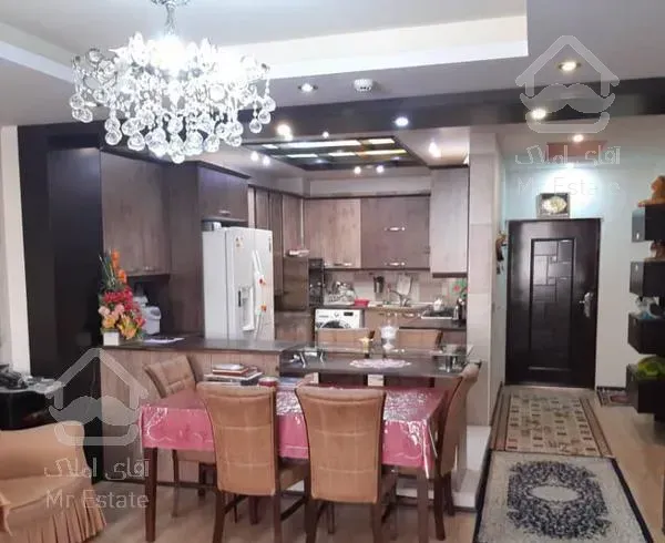 آپارتمان 117 متر گوهردشت خوش نقشه غرق در نور