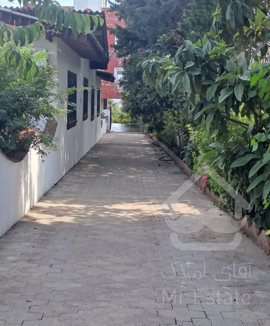 ۲ دستگاه خانه ویلایی ۲ خوابه در شهرک ساحلی