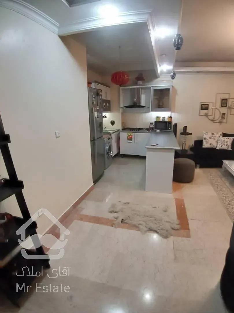 ۸۳ متر ۲خواب فول امکانات ۸ساله فردوس غرب