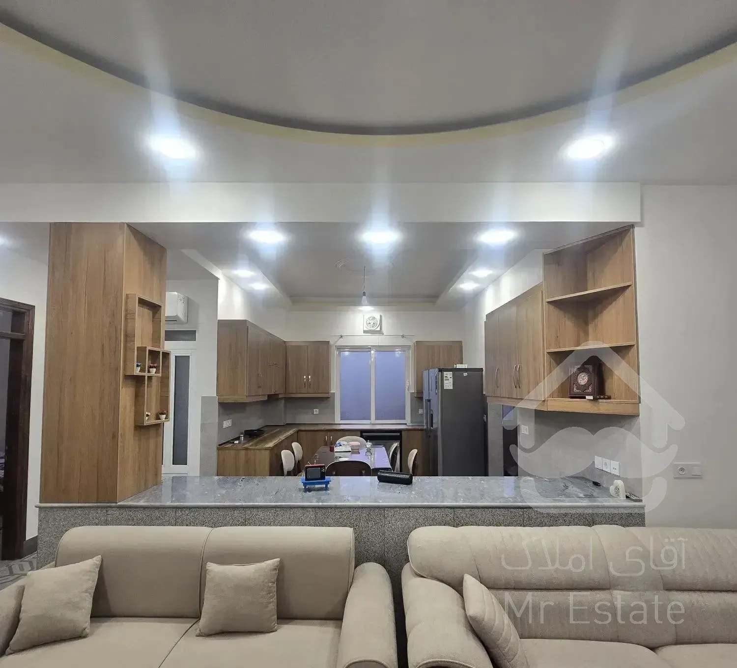 رهن آپارتمان // خیابان امام // ۱۲۵ متری