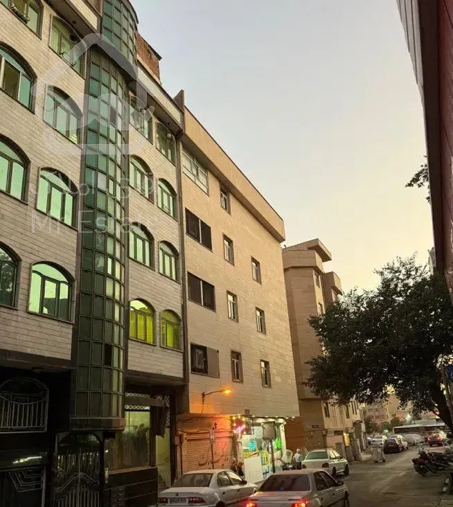 اپارتمان ۷۵ متری دو خوابه در کرمان شرقی