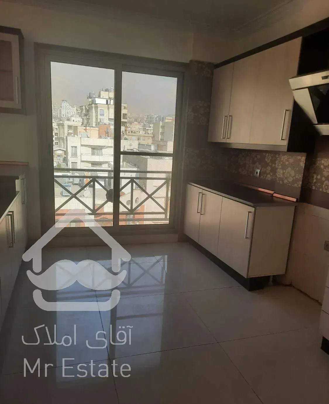 آپارتمان ۱۸۹ متری رهن و اجاره دیباجی