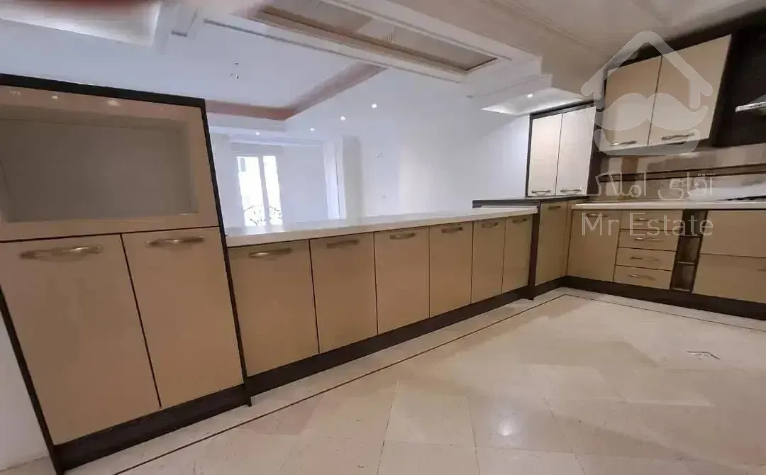 پاسداران 280 متر